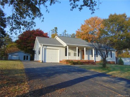 132 Midwood Lane sold home in Wedgewood, Belmont, NC