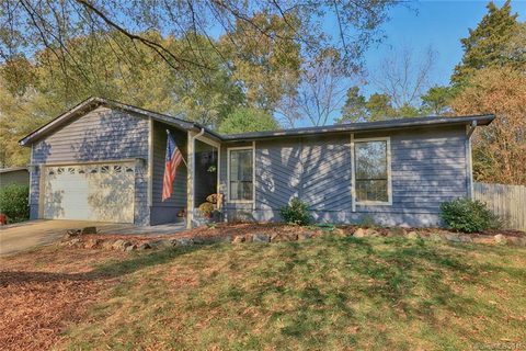 3628 Chiswick Court sold home in Cedar Woods, Charlotte, NC