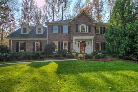 842 Stanhope Lane