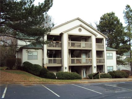 1052 Churchill Downs Court B