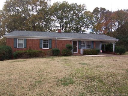 806 E Main Street