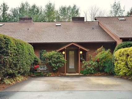 303 Woodfield Drive sold condo in Woodfield, Asheville, NC