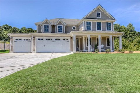 147 Country Lake Drive sold home in Creekstone, Mooresville, NC
