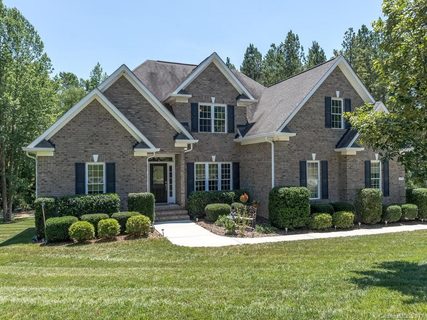 254 Honeysuckle Creek Loop sold home in Honeysuckle Creek, Mooresville, NC
