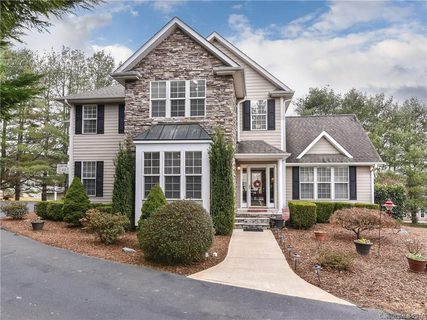 409 Oak Tree Lane