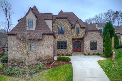 913 Dacavin Drive