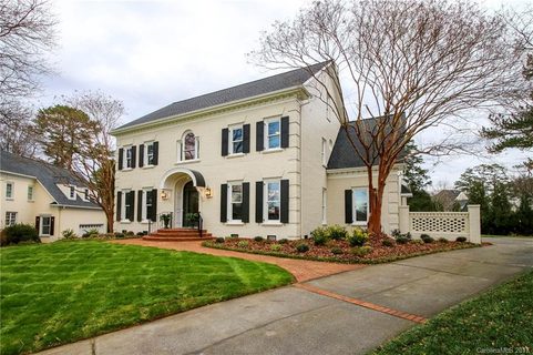 2104 Foxcroft Woods Lane sold home in Foxcroft Woods, Charlotte, NC