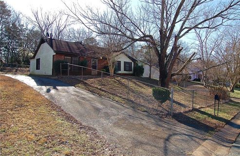 421 Huntsmoor Drive 89