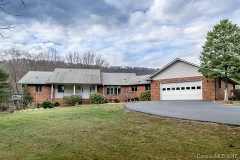 4 Willow View Drive sold home in High Vista Estates, Mills River, NC