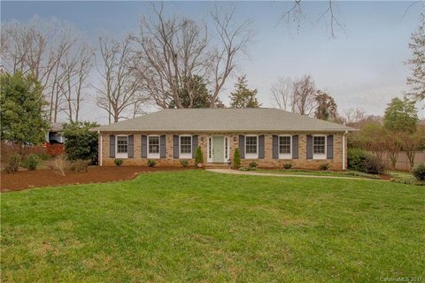 718 River Oaks Lane