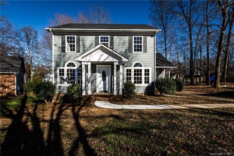 6110 Tartan Green Court