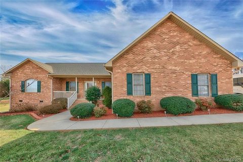 108 Stone Creek Drive sold home in Stone Creek, Statesville, NC