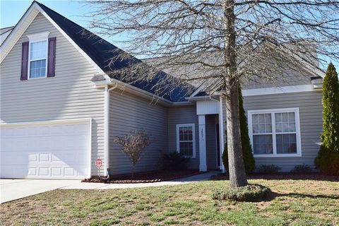 2807 Oakdale Pasture Drive