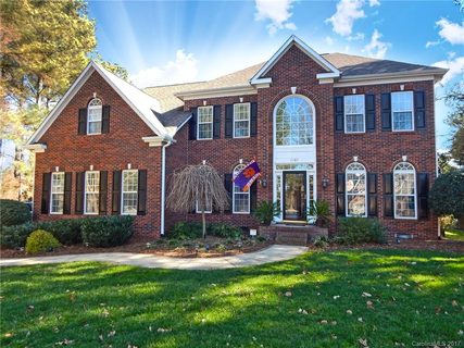 11185 Scullers Run sold home in Watertrace, Tega Cay, SC