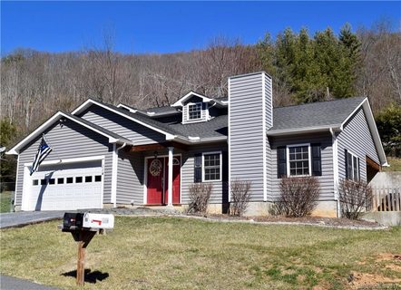 114 Pasco Loop sold home in Fox Run Meadows, Waynesville, NC