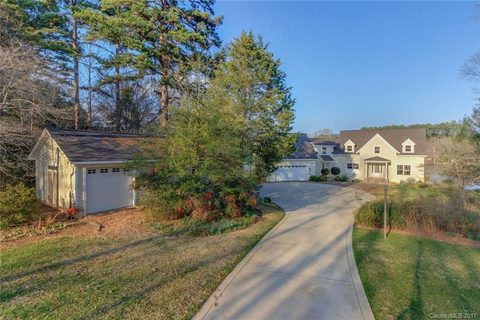 4547 Water Oak Drive sold home in The Coves, Lake Wylie, SC