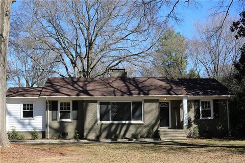 2615 Shamrock Drive sold home in Shamrock, Charlotte, NC