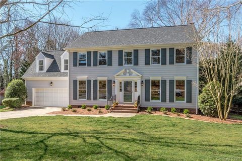 7117 Crown Colony Drive sold home in Crown Colony Estates, Charlotte, NC