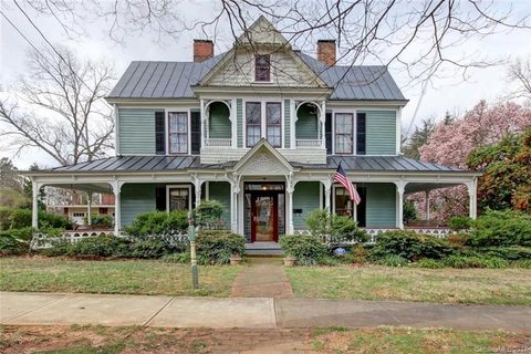 Previously sold for $325,000