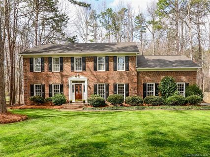 1401 Longleaf Court