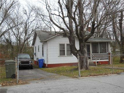 820 Temon Street sold home in R P Freeze, Hendersonville, NC