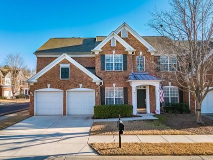 824 Treverton Drive sold home in Avington, Matthews, NC