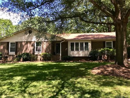 Previously sold for $307,500