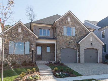 9811 Avenal Lane sold home in Providence Retreat, Charlotte, NC