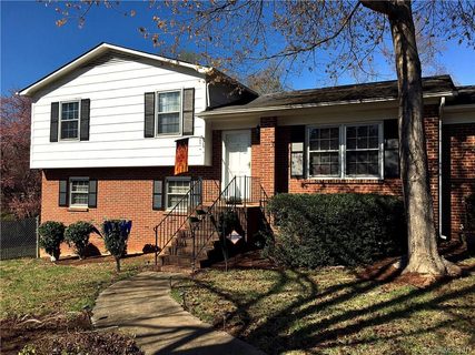 2116 Deepwood Court sold home in Kingswood South, Gastonia, NC