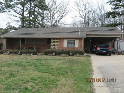 1826 Echo Lane