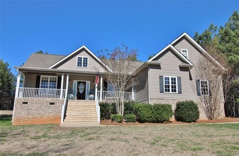 808 Carolina Wren Drive