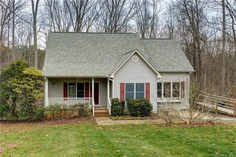 137 Ridgebrook Drive 16-17