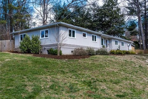 10 Woodcrest Road