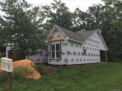 111 Sweet Oaks Lane