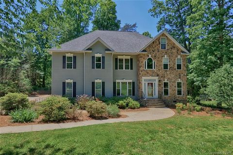 134 Oasis Lane