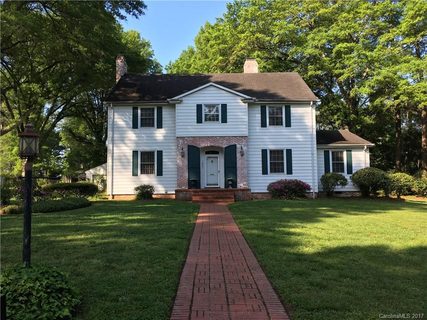 807 Carolina Avenue