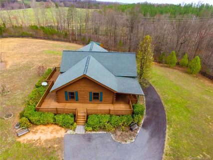 301 Clearwater Drive sold home in Katy Creek, Nebo, NC