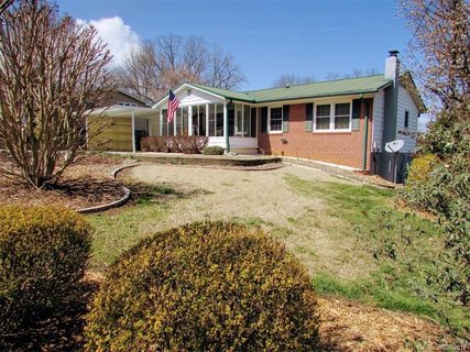 36 Starmount Drive sold home in Knollwood, Asheville, NC