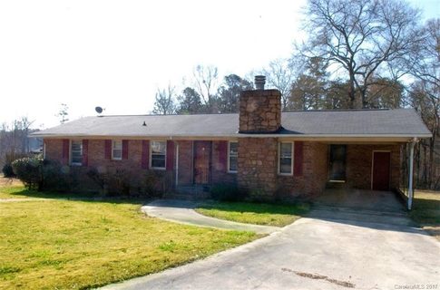 2669 Pineview Drive
