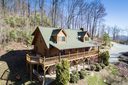 140 Hunting Trail sold home in Hendersonville, SC