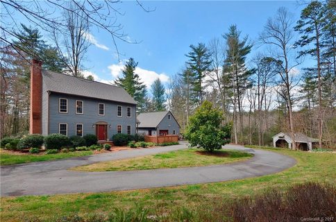 44 Ravenwood Drive