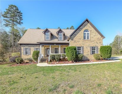 1610 Timber Run Drive 40 sold home in Shady Oaks, Iron Station, NC