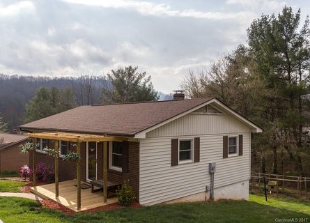 73 Beaverdam Heights Drive sold home in Beaverdam Heights, Canton, NC