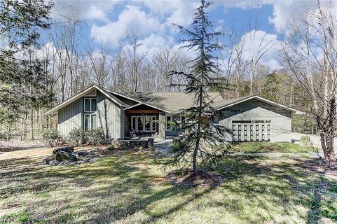 2630 Lynbridge Drive sold home in Oxford Park, Charlotte, NC