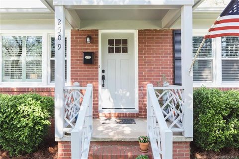 2509 Shamrock Drive sold home in Shamrock, Charlotte, NC