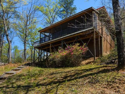 112 Angel Of The Lake Road sold home in Lake View Estates, Lake Lure, NC