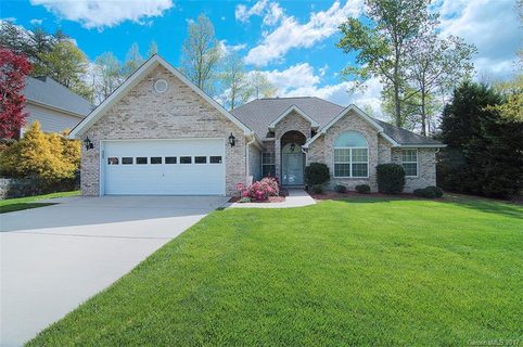 1132 Blowing Rock Cove