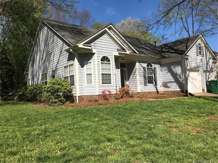 635 Oakbluff Circle