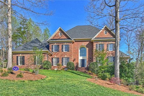 3411 Bellevue Lane