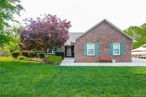7944 King Arthurs Court
